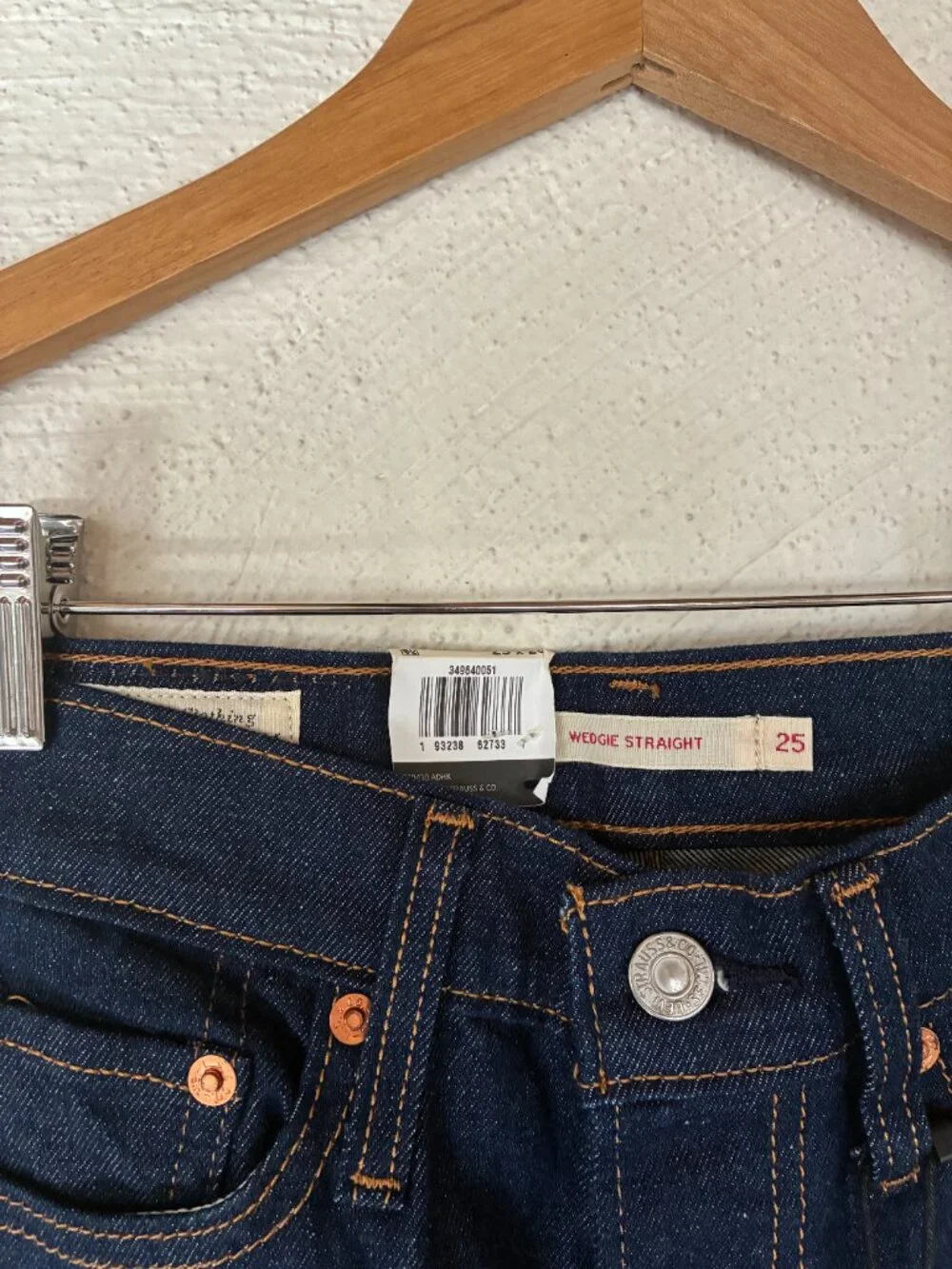 NWT Levi's Wedgie Straight fringe pocket western jeans - Picture 3 of 5